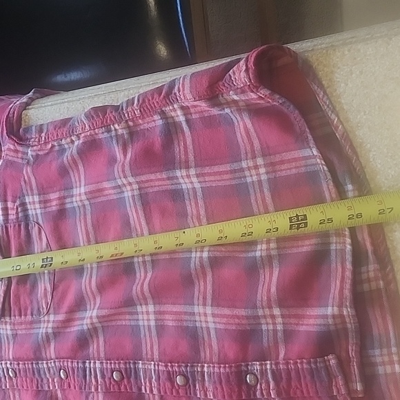 Jacks Girlfriend Red/Blue Plaid Pearl Snap Light Flannel Top Size L - Picture 15 of 16